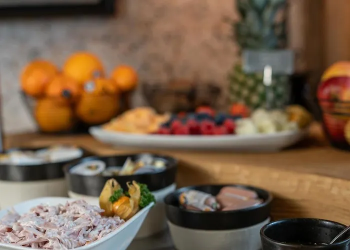 Lue - Adults Only 4*